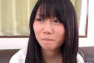 Lively rimming for two oriental babes